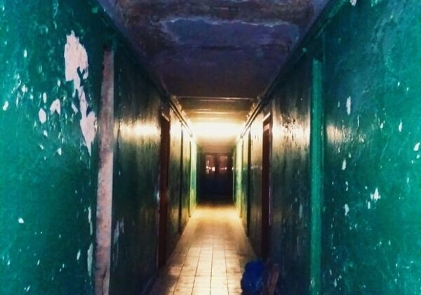 Плесень и холод: в Одессе студенты пожаловались на общежитие политеха Плесень и холод: в Одессе студенты пожаловались на общежитие политеха