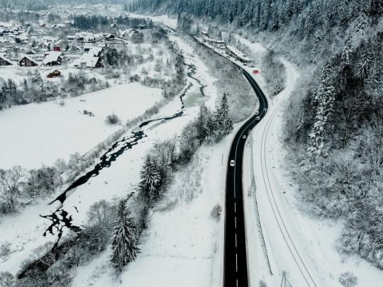 На трасі М-06 Київ — Чоп найближчими роками оновлять найкритичніші ділянки, — Зеленський