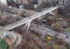 В Одессе экстремал повис без страховки на Тещином мосту (видео)