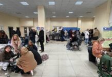 В Одессе массово плетут маскировочные сети