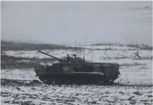 У Росії заявили про відведення підрозділів Південного та Західного військових округів: що відомо (відео)
