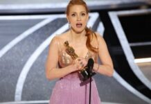 Чем удивляли звезды на церемонии «Оскар»: самые стильные наряды. Фото