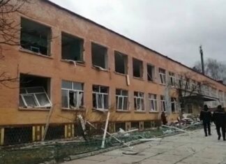 Удар по Чернигову: разрушены школы и жилые дома