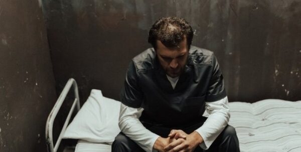Зеленский подписал закон о коллаборантах: кого и как накажут Зеленский подписал закон о коллаборантах: кого и как накажут