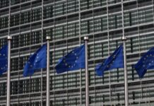 ЕС планирует отменить пошлины и квоты на товары из Украины, — Bloomberg