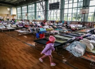 Как живется украинским беженцам в Польше