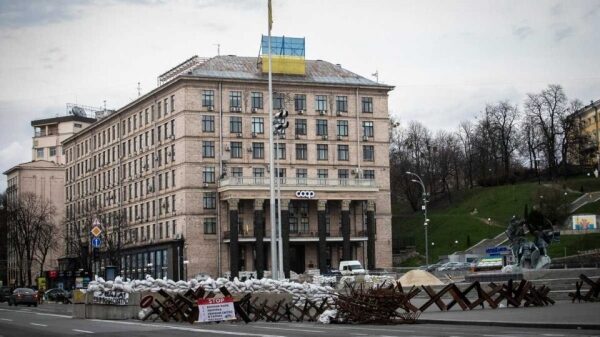 В Киеве и области изменят время комендантского часа