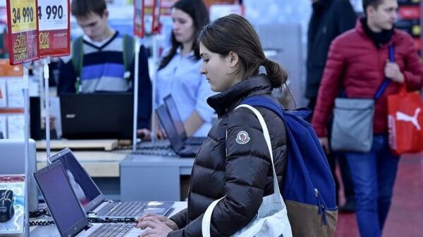Большое интервью Тинькова, отказ Украины качать российский газ и список Forbes против войны. Главные экономические новости за день. Большое интервью Тинькова, отказ Украины качать российский газ и список Forbes против войны. Главные экономические новости за день.