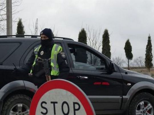 Чи можуть на блокпостах вручати повістки та перевіряти телефони: пояснення фахівця