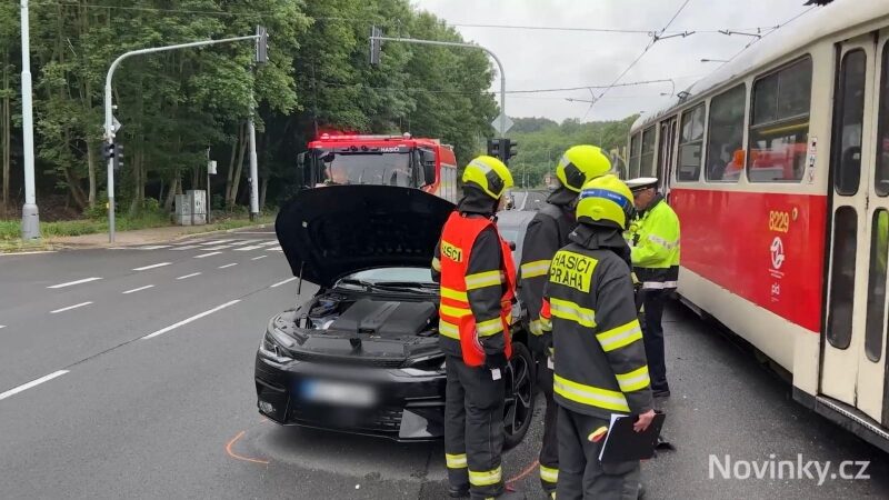 «Я думав, що це кінець»: в авто олімпійського чемпіона з хокею на швидкості врізався трамвай