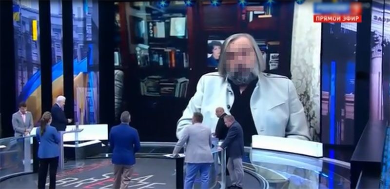 Пропагував ідеологічні меседжі рф: близькому до кума путіна політтехнологу повідомили підозру в держзраді