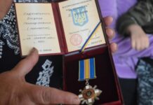 Семье погибшего 20-летнего военного из Одесской области вручили его посмертную награду «За мужество»