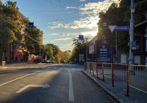 Новая разметка и изменение схемы движения: новшества на дорогах Одессы Новая разметка и изменение схемы движения: новшества на дорогах Одессы