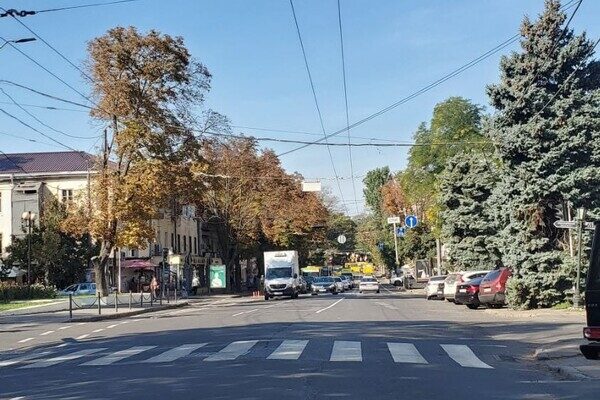 Новая разметка и изменение схемы движения: новшества на дорогах Одессы Новая разметка и изменение схемы движения: новшества на дорогах Одессы