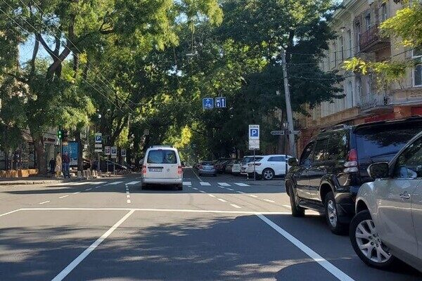 Новая разметка и изменение схемы движения: новшества на дорогах Одессы Новая разметка и изменение схемы движения: новшества на дорогах Одессы