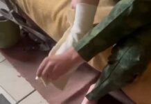 У чому діди воювали: російським військовим видали «сучасні» онучі та «кирзаки»
