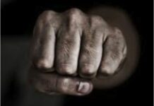 Під Києвом чоловік забив до смерті рідну матір: бив руками та ногами по голові та іншим частинам тіла