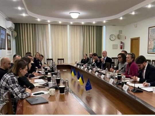 Посли «Великої сімки» поставили Зеленського перед вибором: ветувати 5655 або підтримати корупційну схему, — Черненко