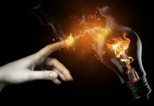 Тарифи на світло можуть злетіти вдвічі: «Укренерго» звернулася із пропозицією до Кабміну