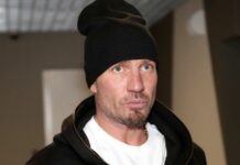 У олімпійського чемпіона з росії з ампутованими пальцями та стопами вражений мозок