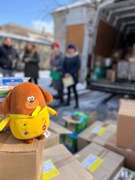 “Поддержка детей сейчас — это важная миссия, которая помогает детям сохранить надежду и веру в будущее”. Рустам Джамбулатов про необходимость благотворительной помощи детям “Поддержка детей сейчас — это важная миссия, которая помогает детям сохранить надежду и веру в будущее”. Рустам Джамбулатов про необходимость благотворительной помощи детям