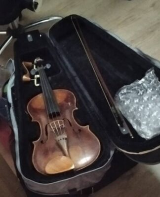 Старинные самовар и скрипка: из Одесской области пытались вывезти незадекларированный антиквариат
