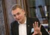 Погані управлінці ідеального мера, чи ідеальний план поганого мера? Про що йдеться