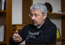 Кошти на культуру не менш важливі, ніж на дрони: міністр культури Ткаченко подав у відставку