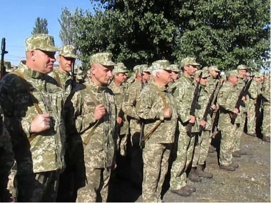 Мобілізовувати багатодітних батьків поки що не будуть: де в Україні планують видавати більше повісток