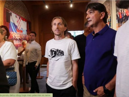 Знаменитий футбольний тренер відкрив унікальний ресторан: на презентацію навідався володар «Золотого м'яча» (відео)