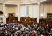 Шабунін маніпулює, звинувачуючи чинну владу у лобіюванні «правок Лозового», — політолог