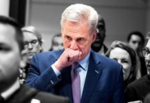 Вперше в історії: Палата представників Конгресу США достроково відправила свого спікера у відставку