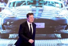 Очередная неудачная инициатива Маска обрушила акции Tesla