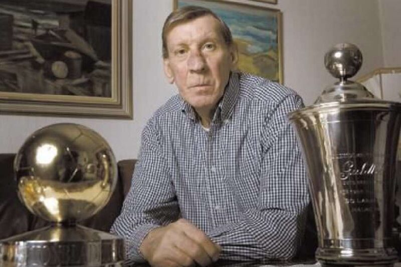 Помер знаменитий учасник трьох чемпіонатів світу з футболу, якому встановили статую за життя (фото)
