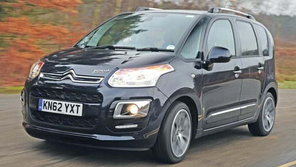 Самі французи не радять: 6 французьских автомобілів, які можна купувати тільки у крайніх випадках