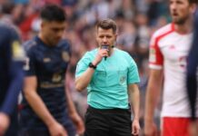 Арбітр-поліцейський врятував життя футболісту німецької бундесліги (фото, відео)