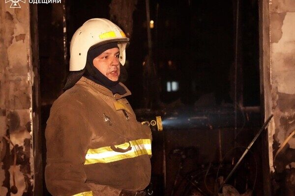 Большой пожар в "Радужном" произошел из-за самоката (фото, видео) Большой пожар в "Радужном" произошел из-за самоката (фото, видео)