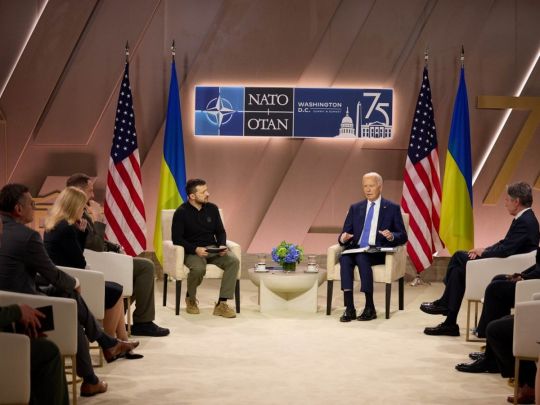 Гарріс — не Трамп, Зеленський — не путін: Байден осоромився на саміті НАТО (відео)