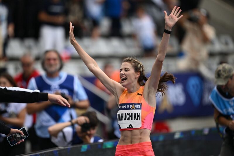 Красуня Магучих побила світовий рекорд 37-річної давнини і стала чемпіонкою етапу «Діамантової ліги» у Парижі (фото, відео)