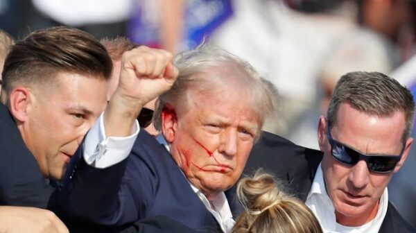 Покушение на Дональда Трампа: хроника событий и реакция общественности Покушение на Дональда Трампа: хроника событий и реакция общественности