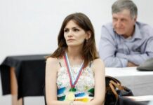 У росії шахістка-чемпіонка отруїла суперницю: момент злочину потрапив на відео
