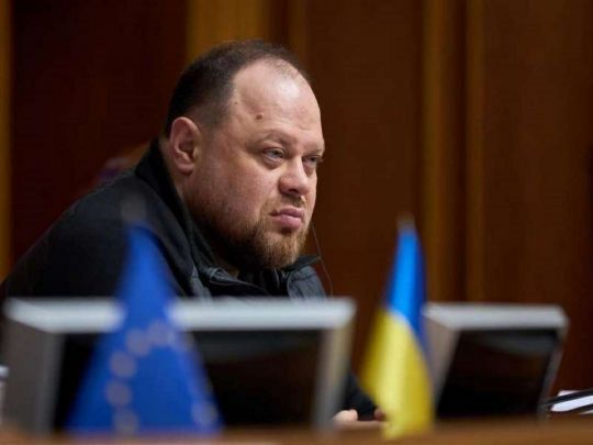 Не відкривайте та не відповідайте на дзвінки: шахраї взяли в обіг спікера Ради Стефанчука