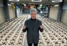 Тримає дрони, щоб зняти ролик і попіаритись, — військовий обурився роликом-звітом Порошенка (відео)