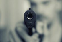 У християнській школі озброєна 17-річна учениця влаштувала справжню бійню