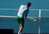 Медведев получил штраф за неспортивное поведение на Australian Open