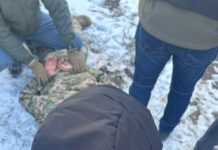 50 тысяч гривен за отсрочку: в Одесской области работник РТЦК и СП попался на взятке