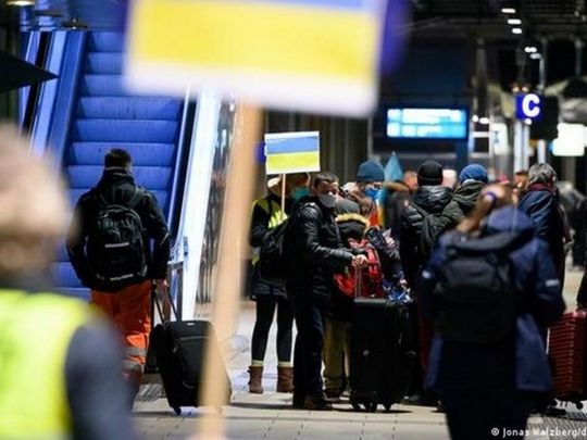Мінус 100 євро: українські біженці у Німеччині втрачають частину допомоги від уряду — кого це стосуватиметься
