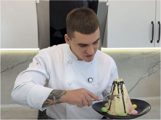 Сирна паска, яку полюбить абсолютно кожен: скромний кулінар-красень порадив чудовий рецепт