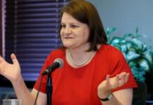 Судья в США арестована за помощь нелегальному иммигранту