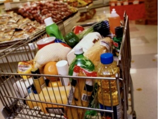 Ціни злетять? Які продукти можуть подорожчати до осені